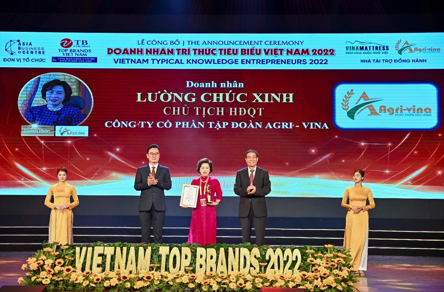 DOANH NHÂN TRÍ THỨC TIÊU BIỂU VIỆT NAM NĂM 2022